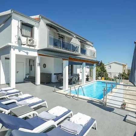 Luxury Apartment In Starigrad Exterior photo