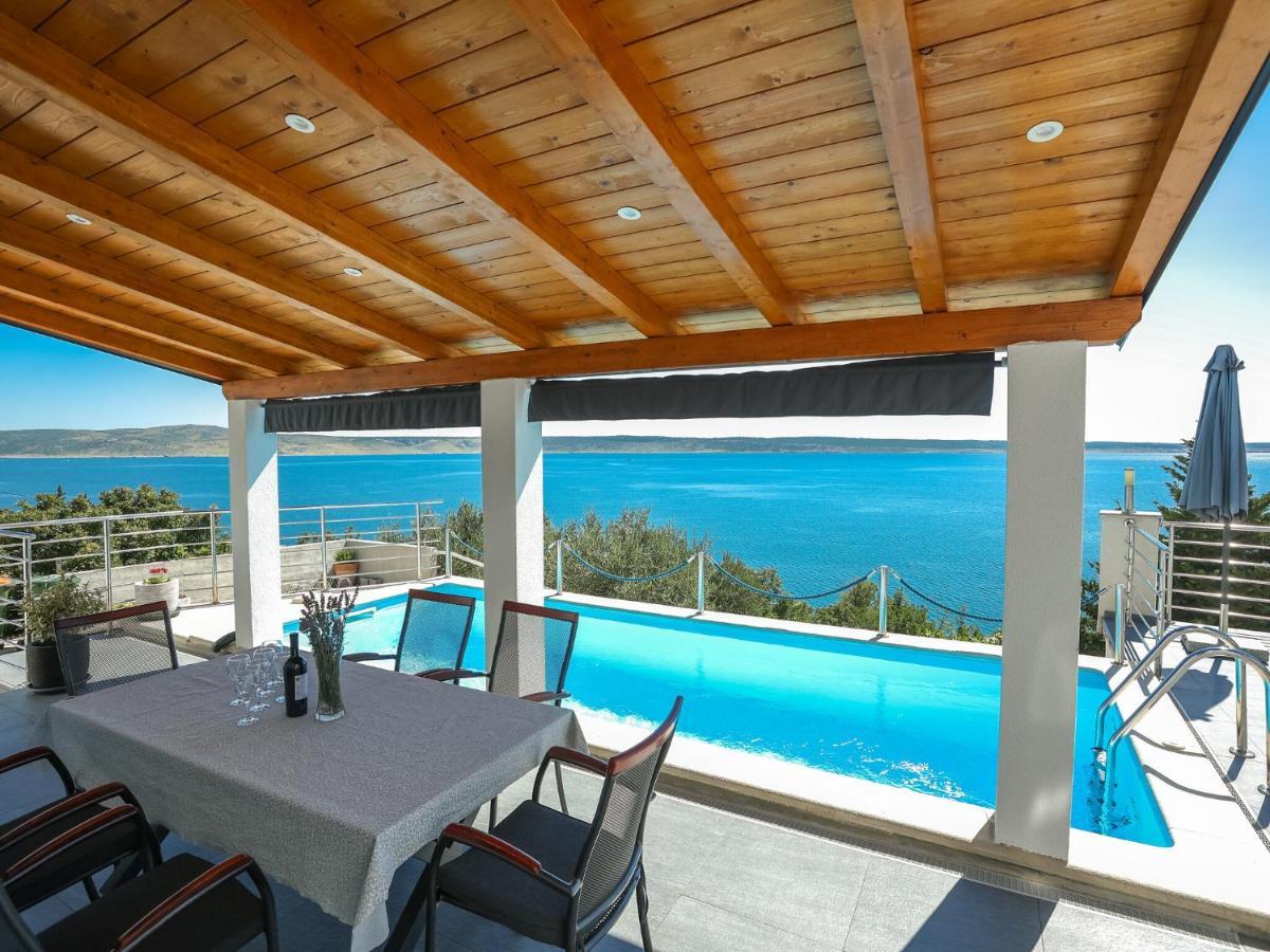 Luxury Apartment In Starigrad